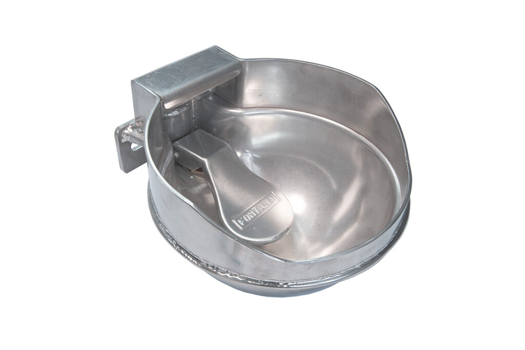 Abbeveratoio antispreco V2 in acciaio inox con rialzo, valvola inferiore e attacco universale