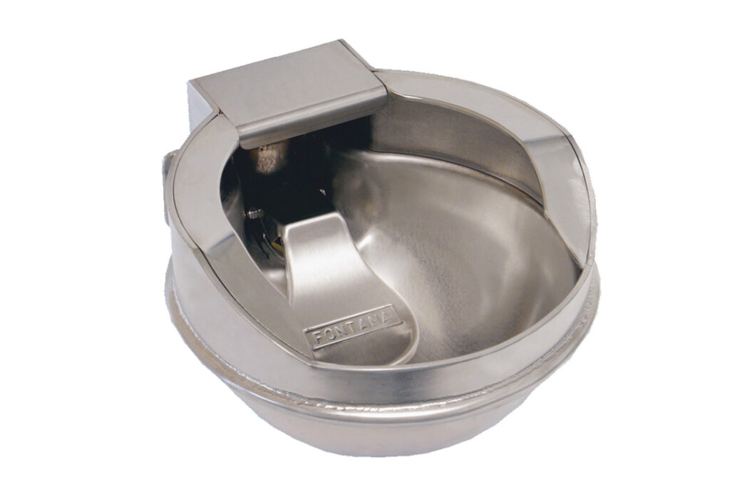Abbeveratoio antispreco in acciaio inox con attaccouniversale e valvola inferiore